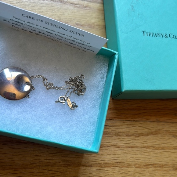 Tiffany & Co. Silver Necklace Timeless Elegance - Picture 5 of 9